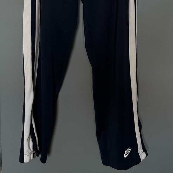 Nike Tracksuit amazing condition (worn twice) read desc. - Picture 2 of 3
